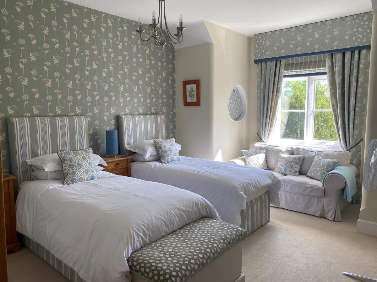 Burleigh House B And B Bed & Breakfast Tenbury Exterior photo