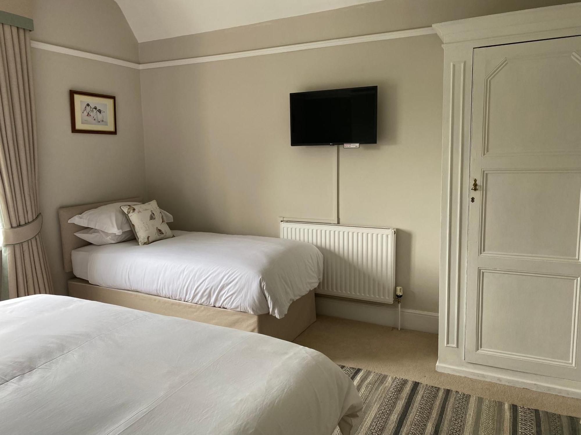 Burleigh House B And B Bed & Breakfast Tenbury Exterior photo